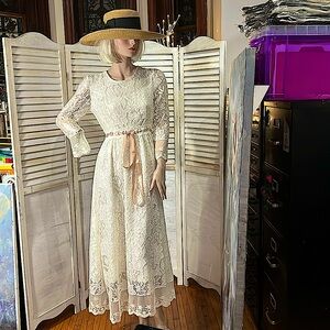 Lined ivory lace , mesh, embroidered maxi dress- inset satin sash-NWT, XS